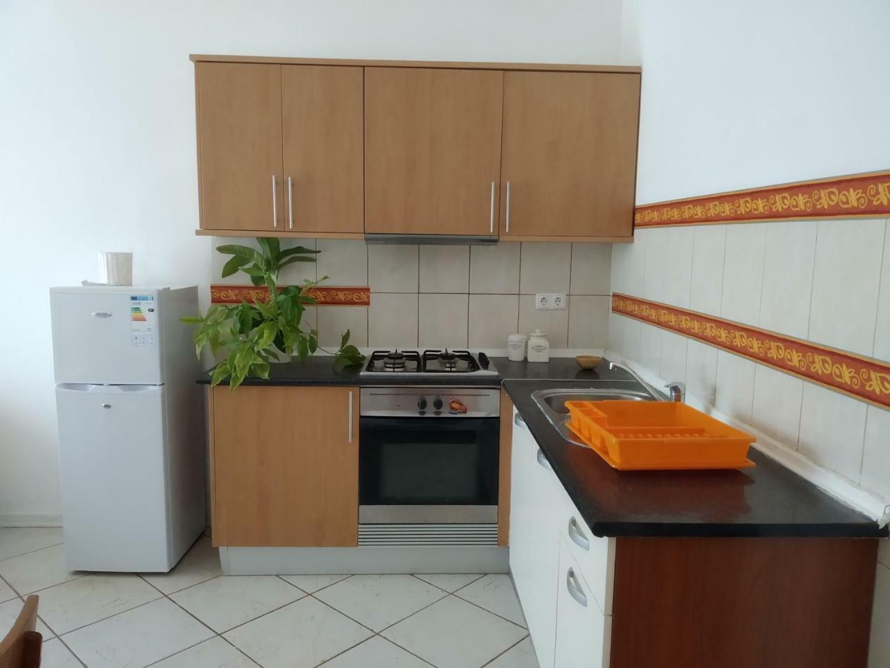 Good Value Low Cost Apartment Second Beach Line Санта Мария Екстериор снимка